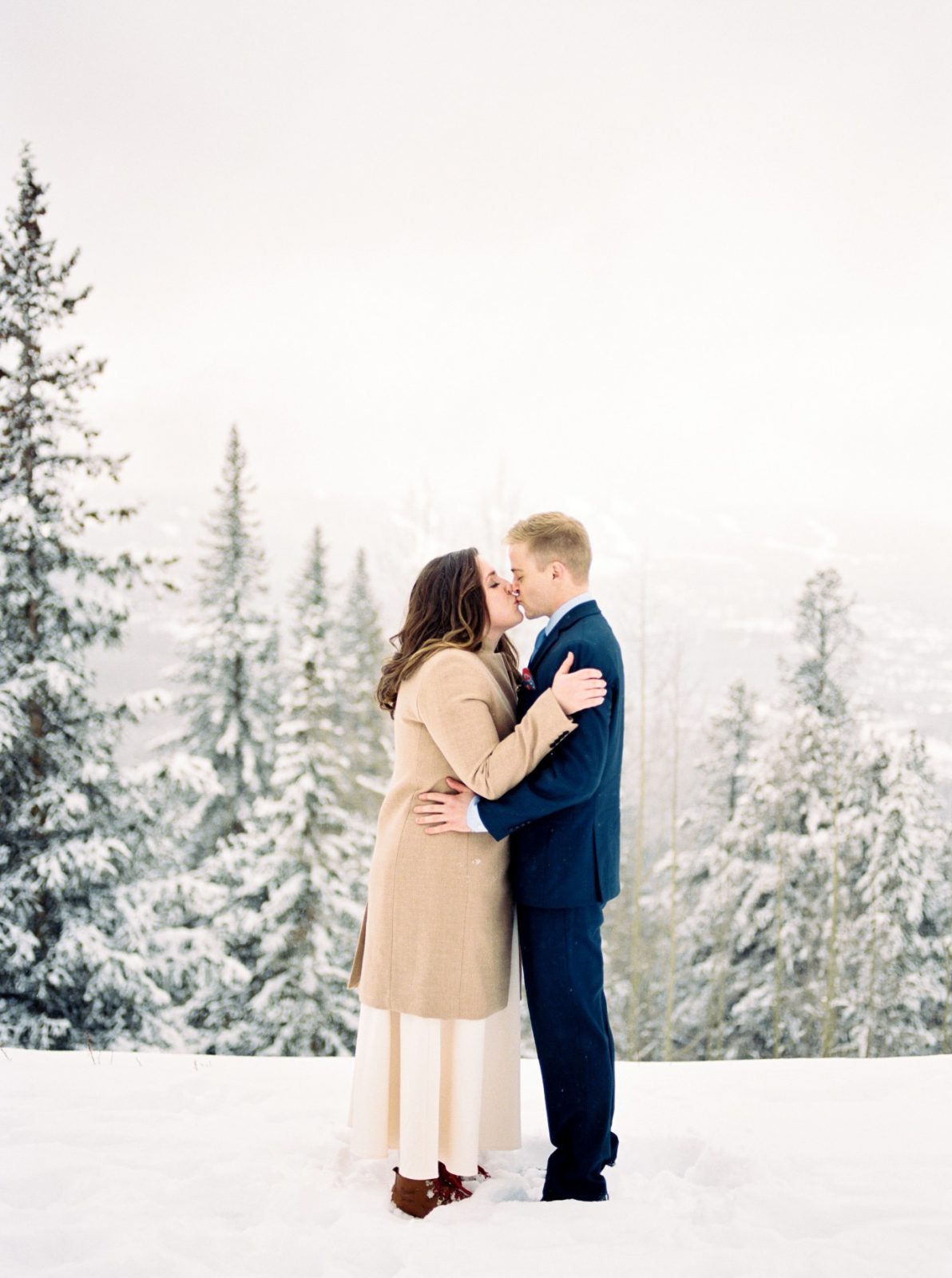 winter breckenridge colorado elopement